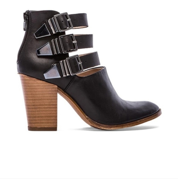 Seychelles Haywire Black Buckle Strap Ankle Booties - Picture 8 of 8